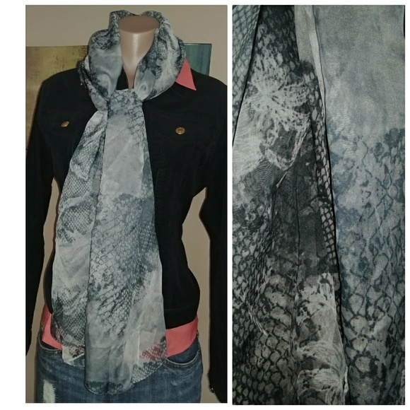 RIKKA GREY & BLUE PRINT SHEER WRAP SCARF - Picture 1 of 4